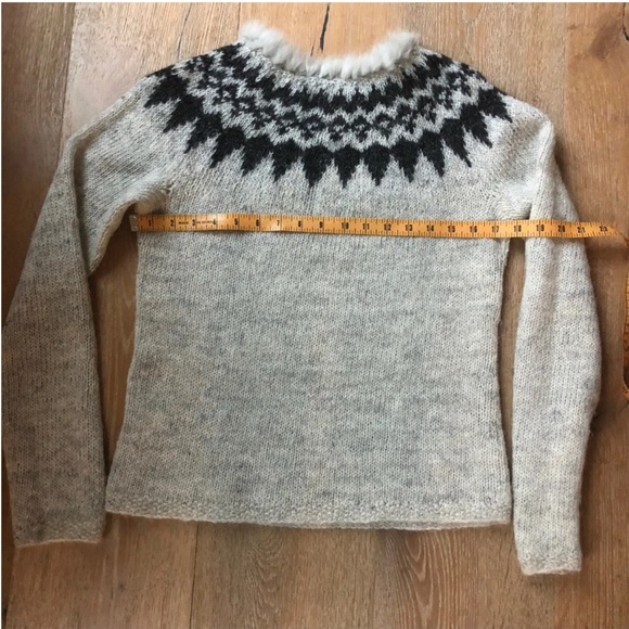 Handmade Icelandic Fair Isle Nordic Wool Sweater – Size S - Picture 4 of 8